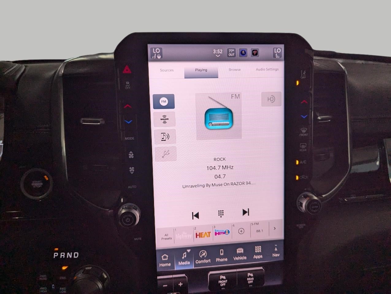 2026 RAM Ram 1500 RAM 1500 LARAMIE CREW CAB 4X4 5'7' BOX