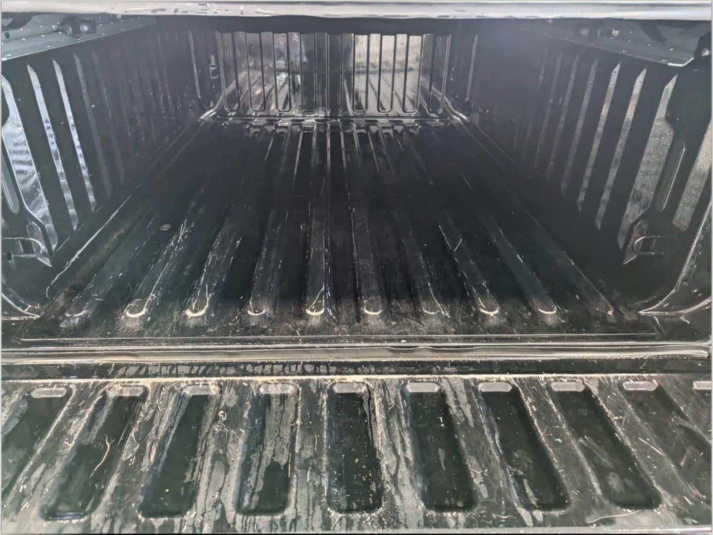 2022 RAM 1500 Laramie Crew Cab 4x4 5'7' Box