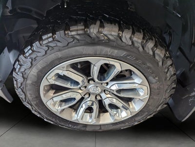 2022 RAM 1500 Laramie Crew Cab 4x4 5'7' Box