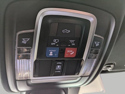 2022 RAM 1500 Laramie Crew Cab 4x4 5'7' Box