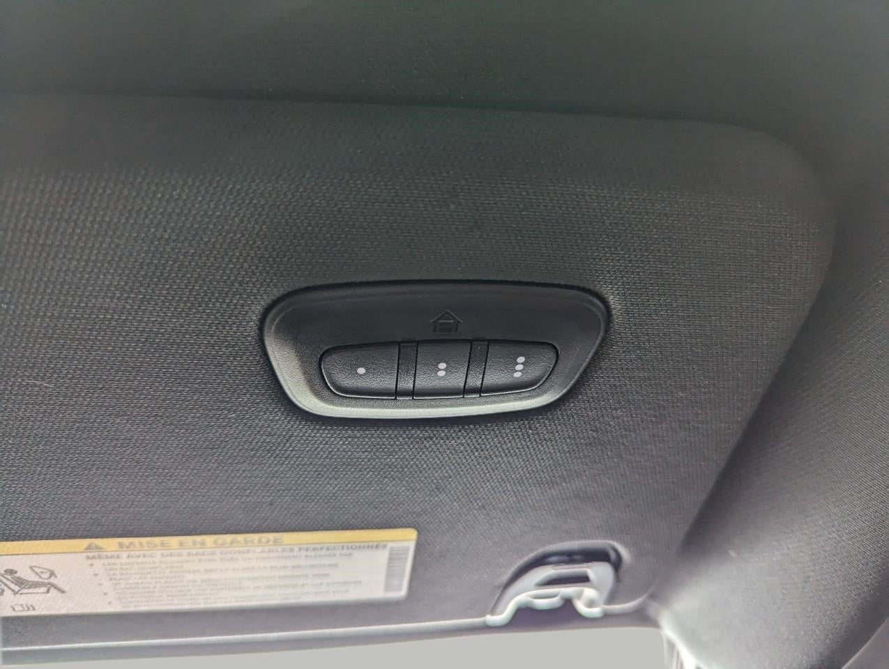 2022 RAM 1500 Laramie Crew Cab 4x4 5'7' Box