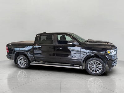2022 RAM 1500 Laramie Crew Cab 4x4 5'7' Box