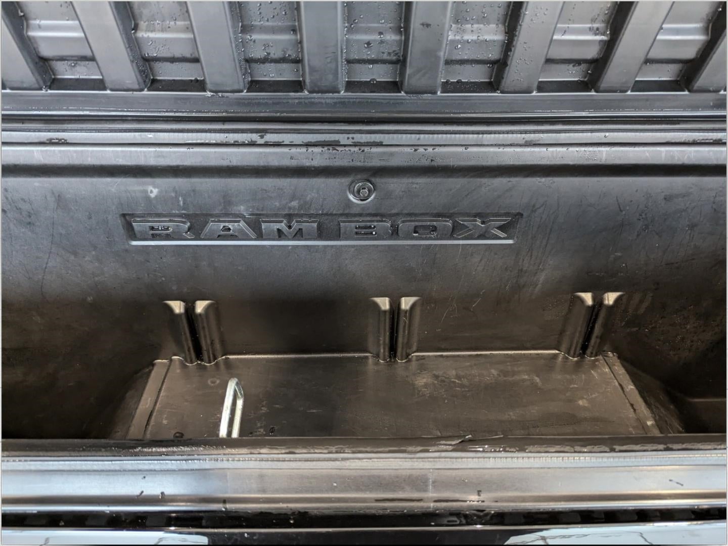 2022 RAM 1500 Laramie Crew Cab 4x4 5'7' Box