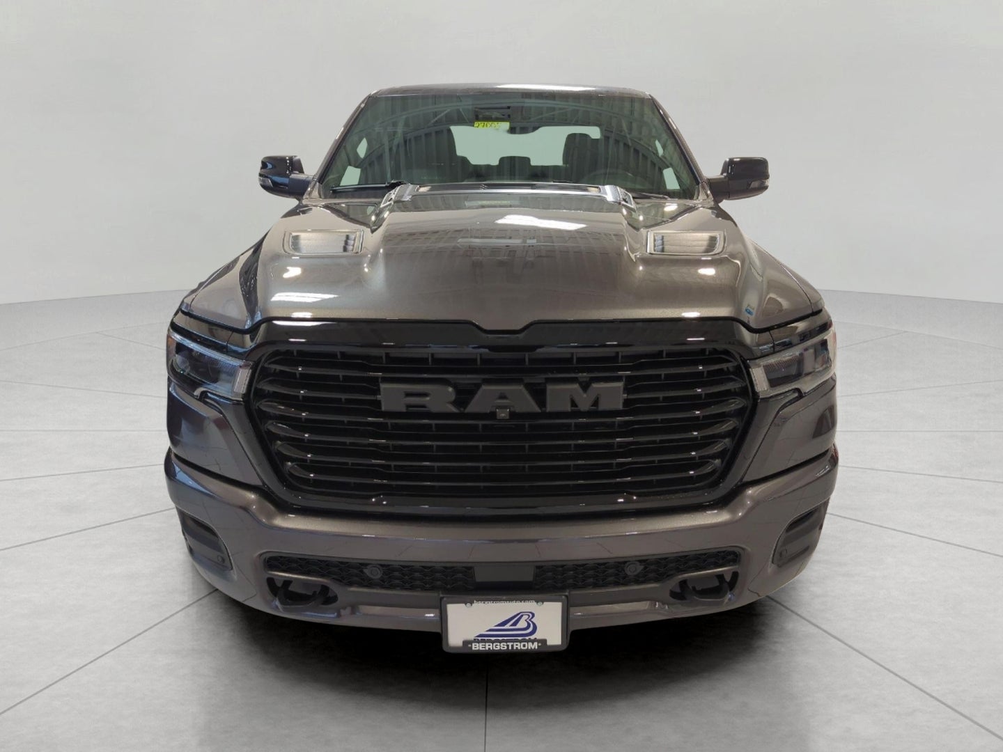 2027 RAM 1500 RAM 1500 LARAMIE CREW CAB 4X4 5'7' BOX