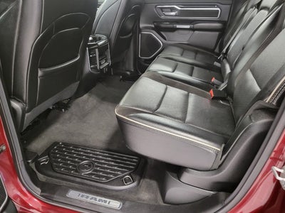 2020 RAM 1500 Laramie Crew Cab 4x4 5'7' Box