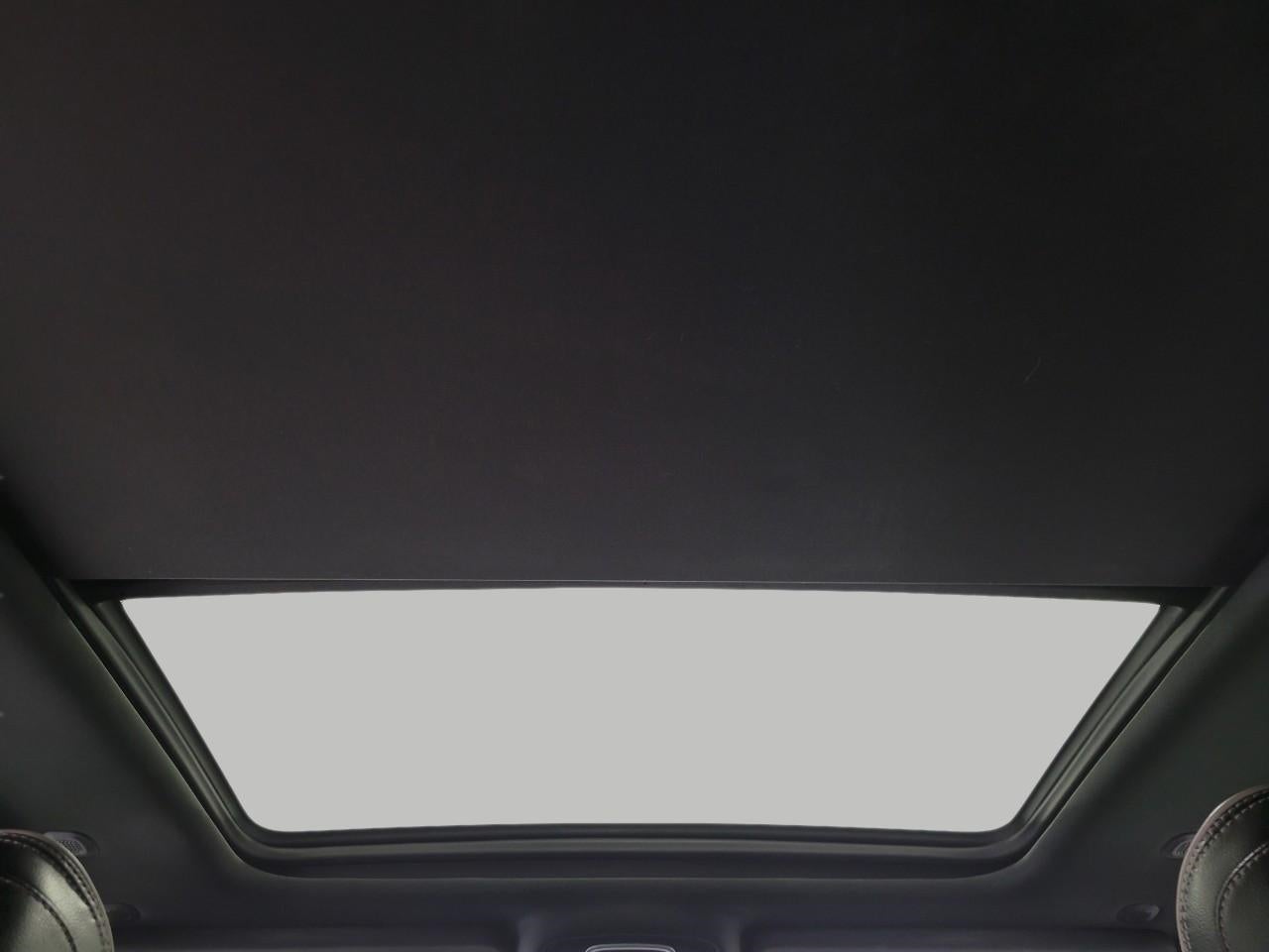 2020 RAM 1500 Laramie Crew Cab 4x4 5'7' Box