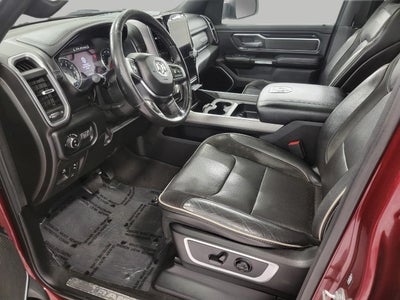 2020 RAM 1500 Laramie Crew Cab 4x4 5'7' Box