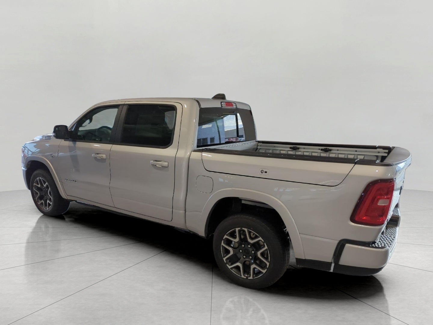 2027 RAM 1500 RAM 1500 LARAMIE CREW CAB 4X4 5'7' BOX