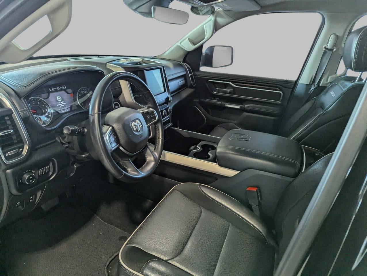 2022 RAM 1500 Laramie Crew Cab 4x4 5'7' Box