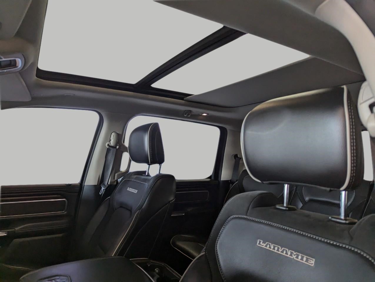 2022 RAM 1500 Laramie Crew Cab 4x4 5'7' Box