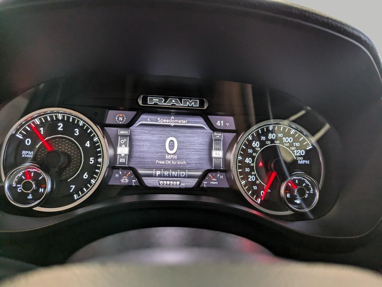 2022 RAM 1500 Laramie Crew Cab 4x4 5'7' Box