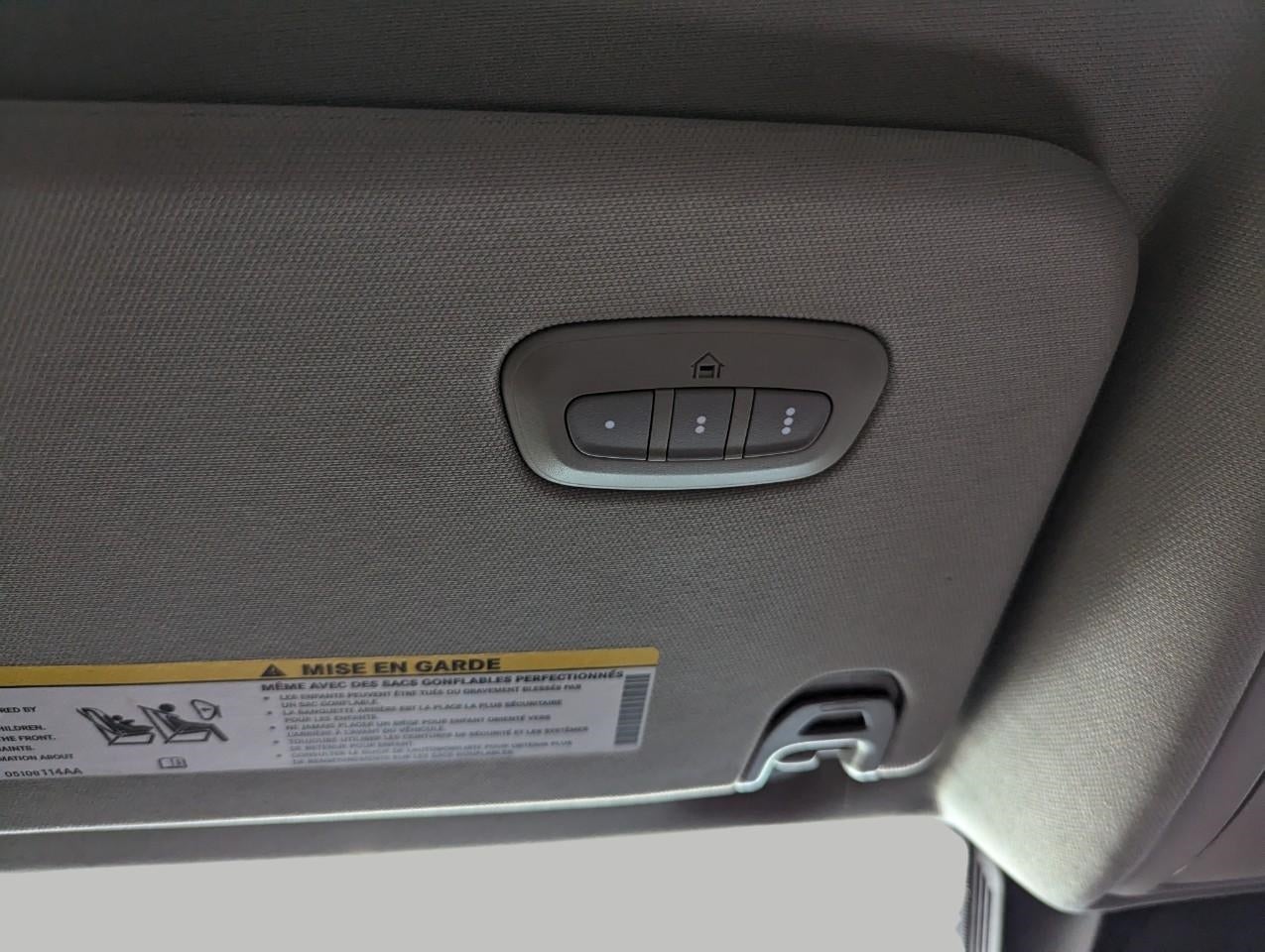 2022 RAM 1500 Laramie Crew Cab 4x4 5'7' Box