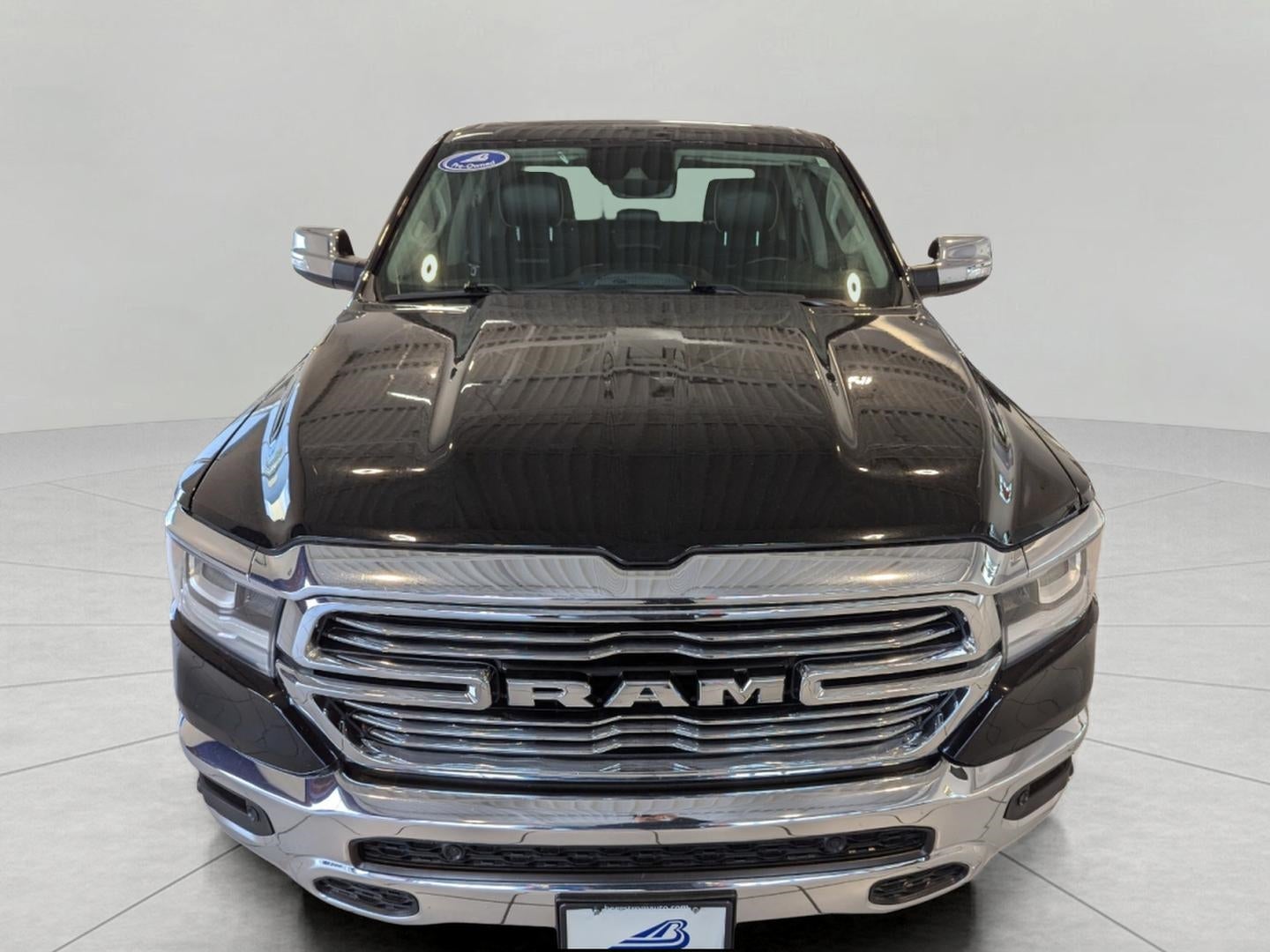 2022 RAM 1500 Laramie Crew Cab 4x4 5'7' Box