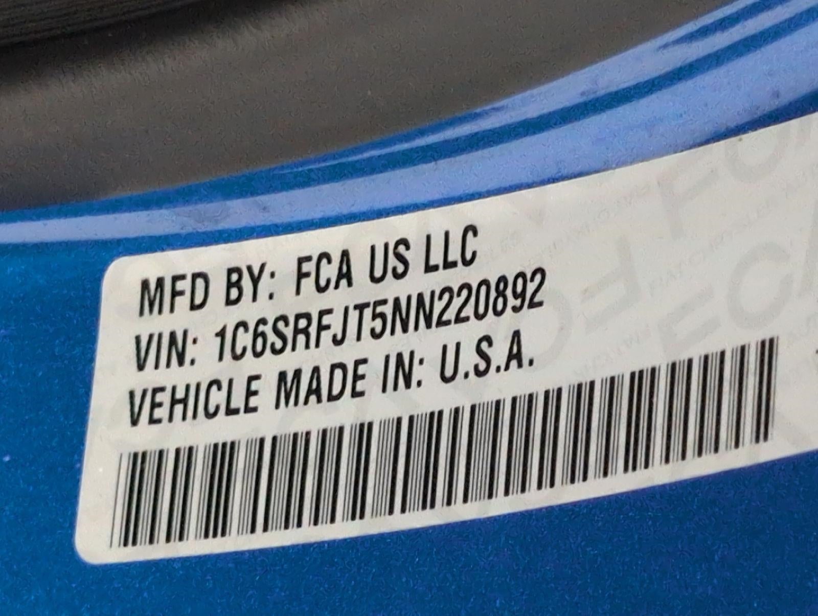 2022 RAM 1500 Laramie Crew Cab 4x4 5'7' Box