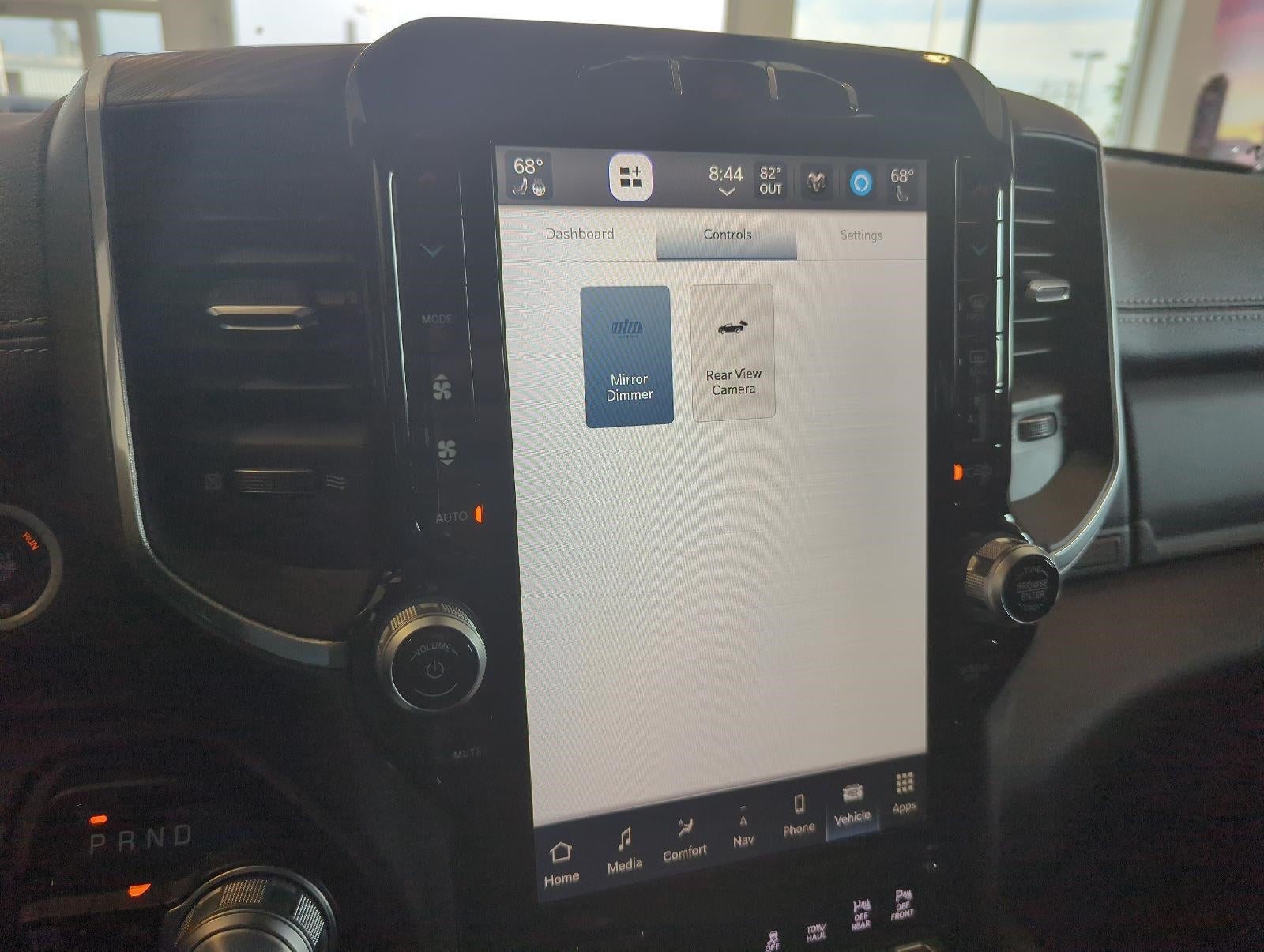 2023 RAM 1500 Laramie Crew Cab 4x4 5'7' Box