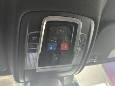 2023 RAM 1500 Laramie Crew Cab 4x4 5'7' Box