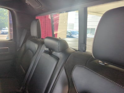 2023 RAM 1500 Laramie Crew Cab 4x4 5'7' Box