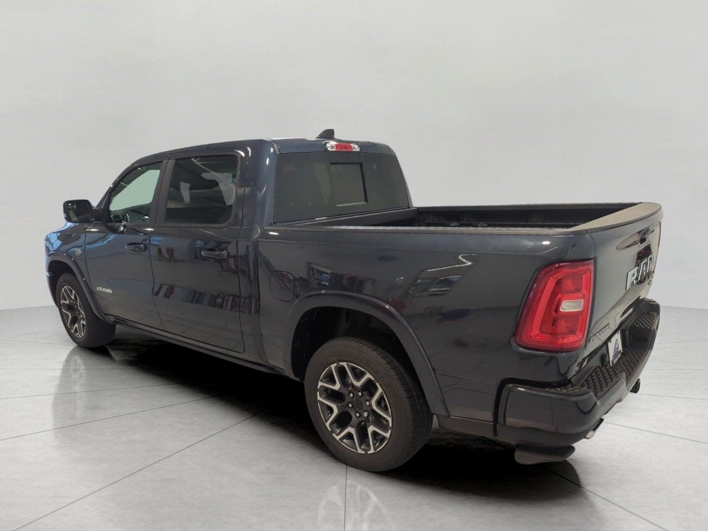 2027 RAM 1500 RAM 1500 LARAMIE CREW CAB 4X4 5'7' BOX
