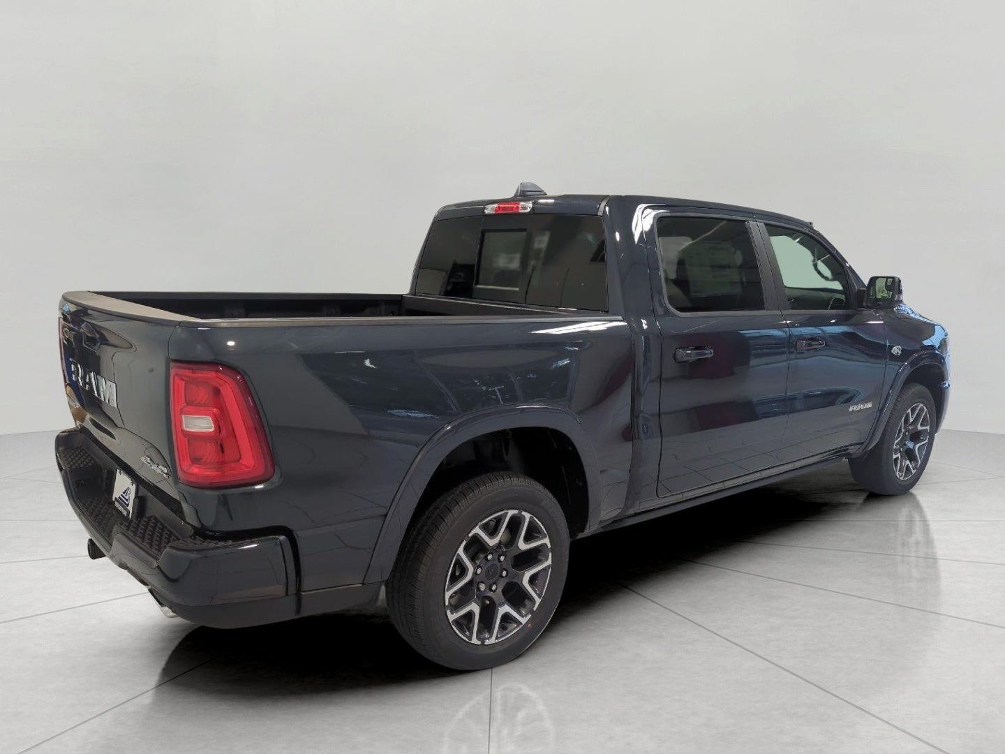 2027 RAM 1500 RAM 1500 LARAMIE CREW CAB 4X4 5'7' BOX