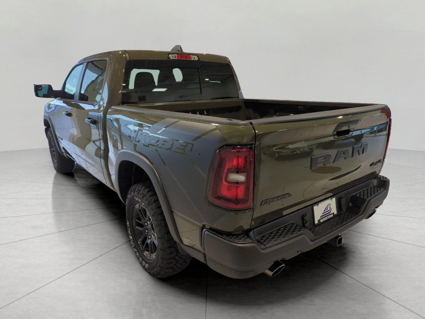 2027 RAM 1500 RAM 1500 REBEL CREW CAB 4X4 5'7' BOX