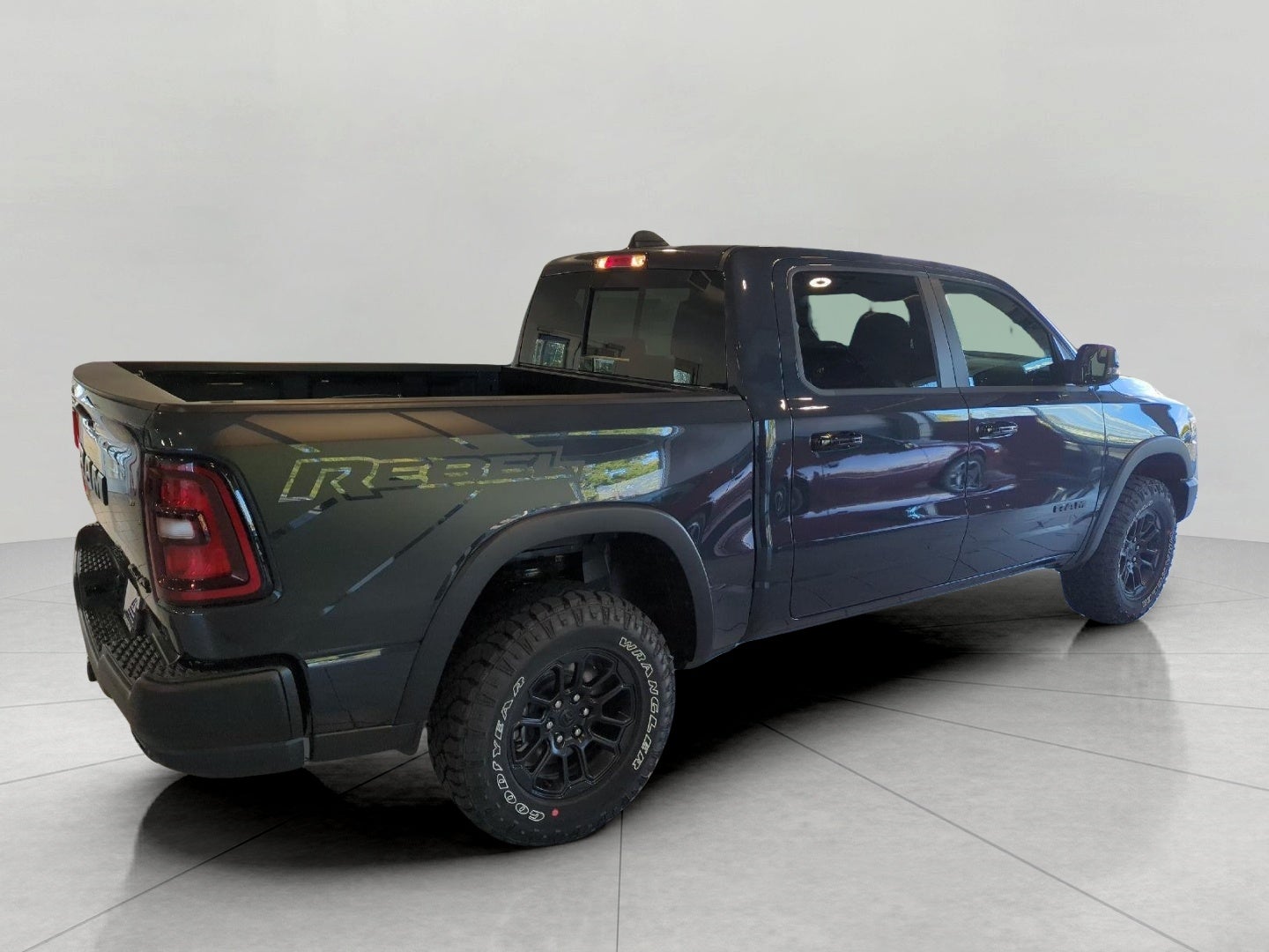 2027 RAM 1500 RAM 1500 REBEL CREW CAB 4X4 5'7' BOX