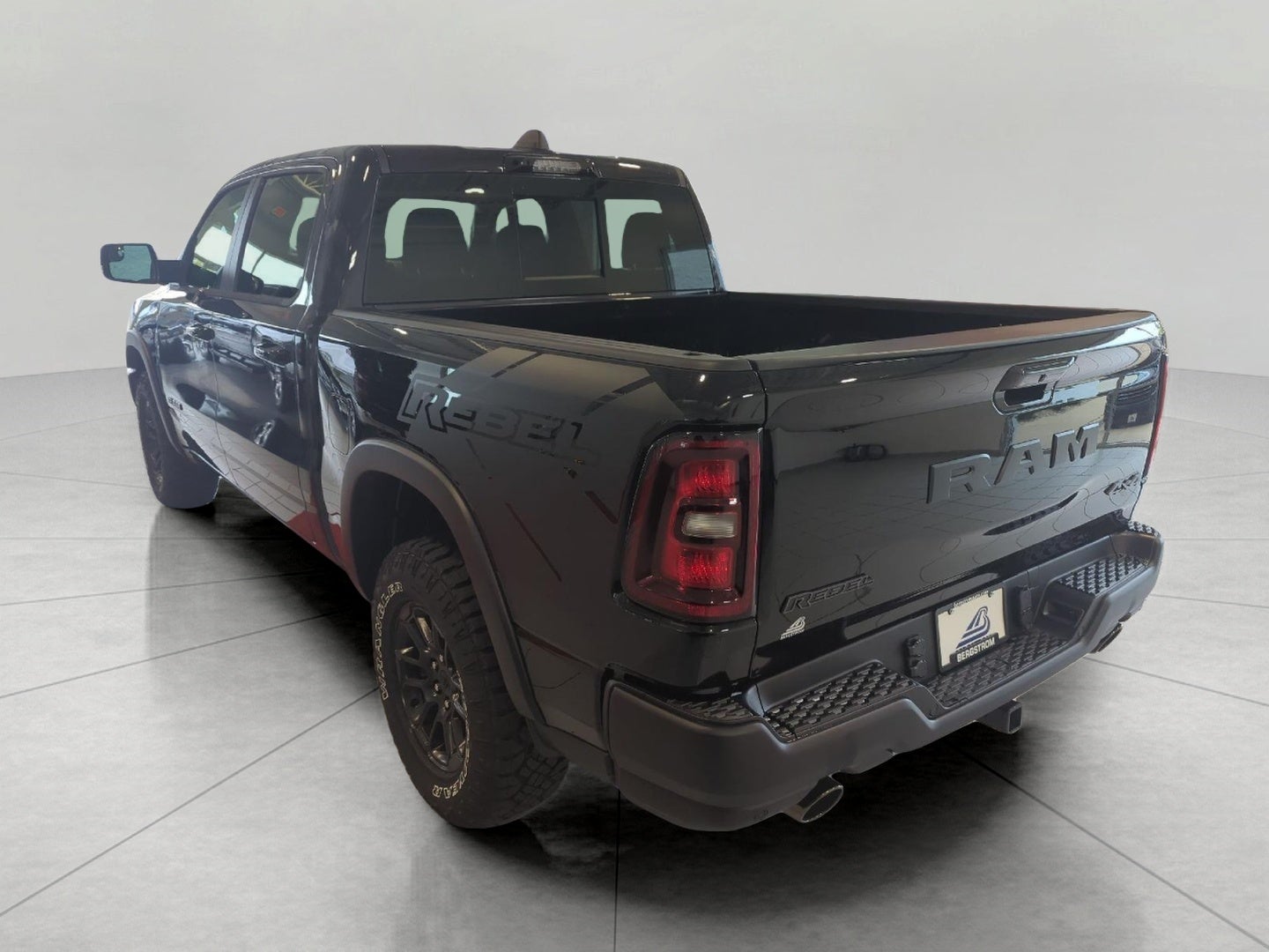 2027 RAM 1500 RAM 1500 REBEL CREW CAB 4X4 5'7' BOX