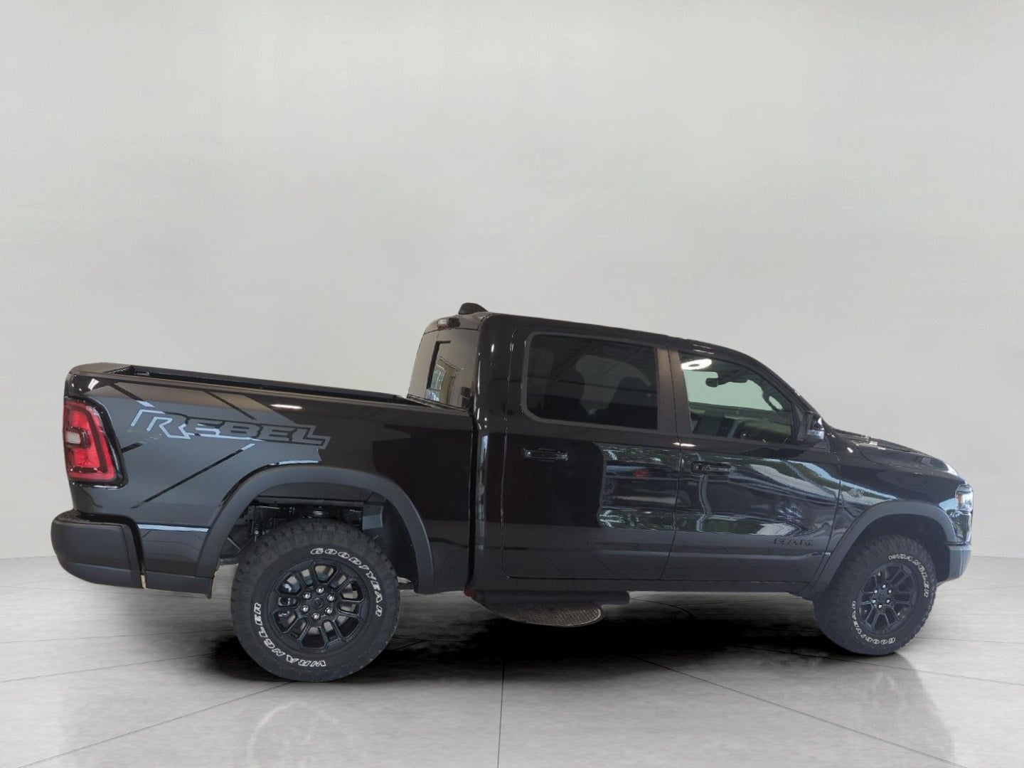 2027 RAM 1500 RAM 1500 REBEL CREW CAB 4X4 5'7' BOX