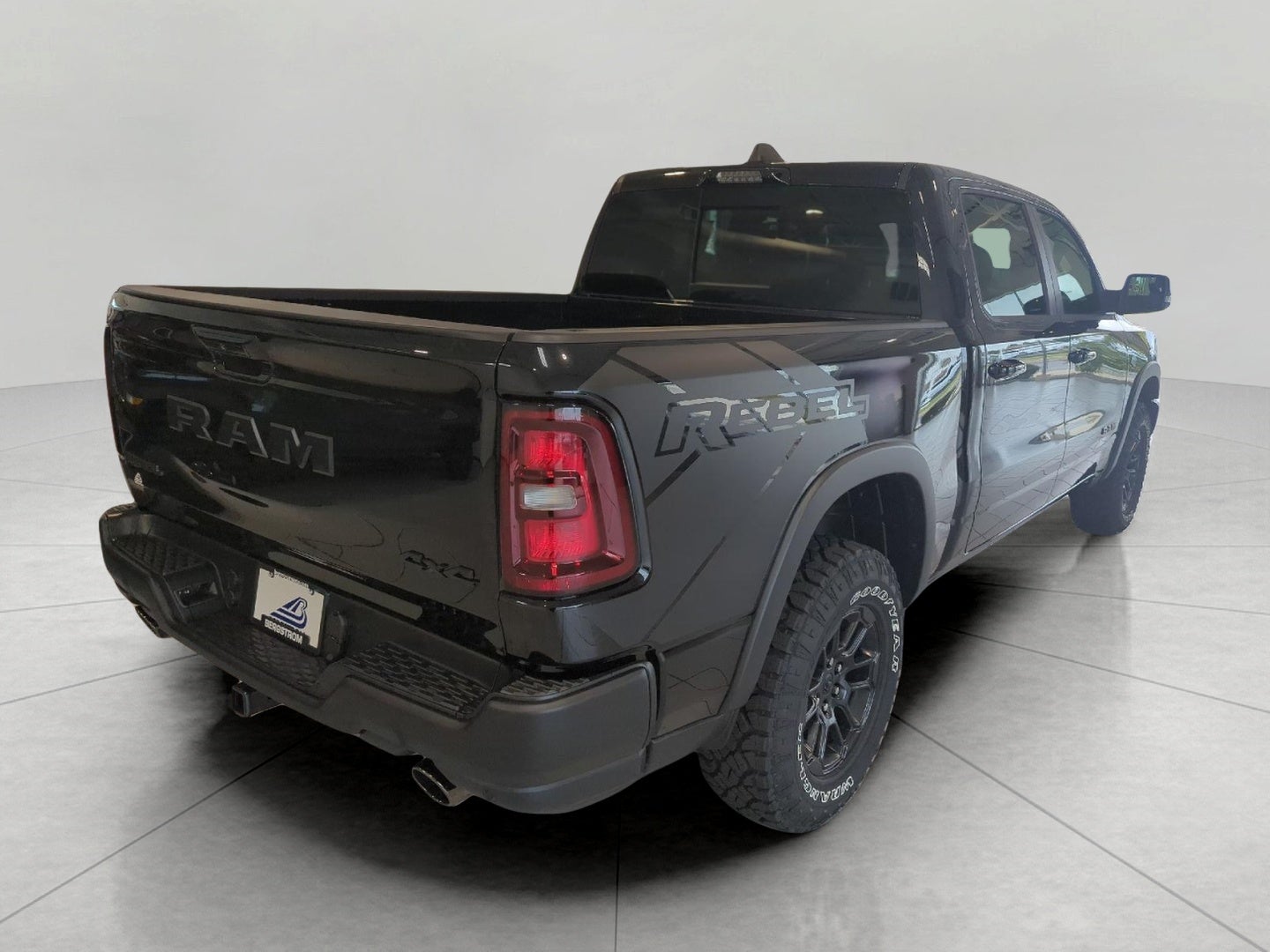 2027 RAM 1500 RAM 1500 REBEL CREW CAB 4X4 5'7' BOX