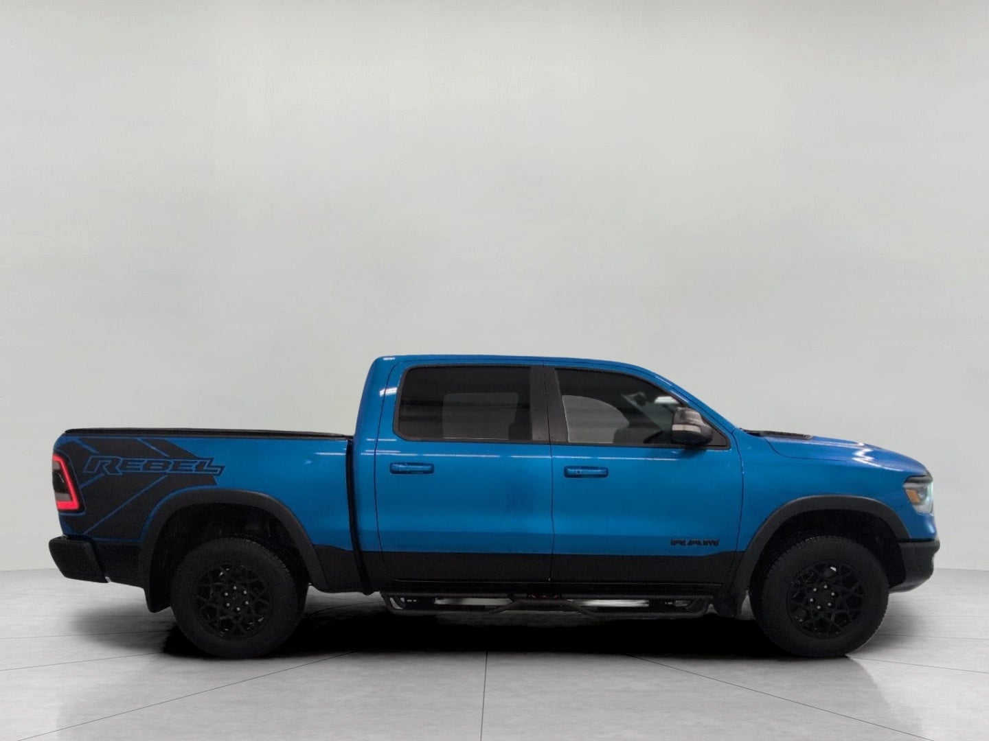 2021 RAM 1500 Rebel 4x4 Crew Cab 5'7 Box