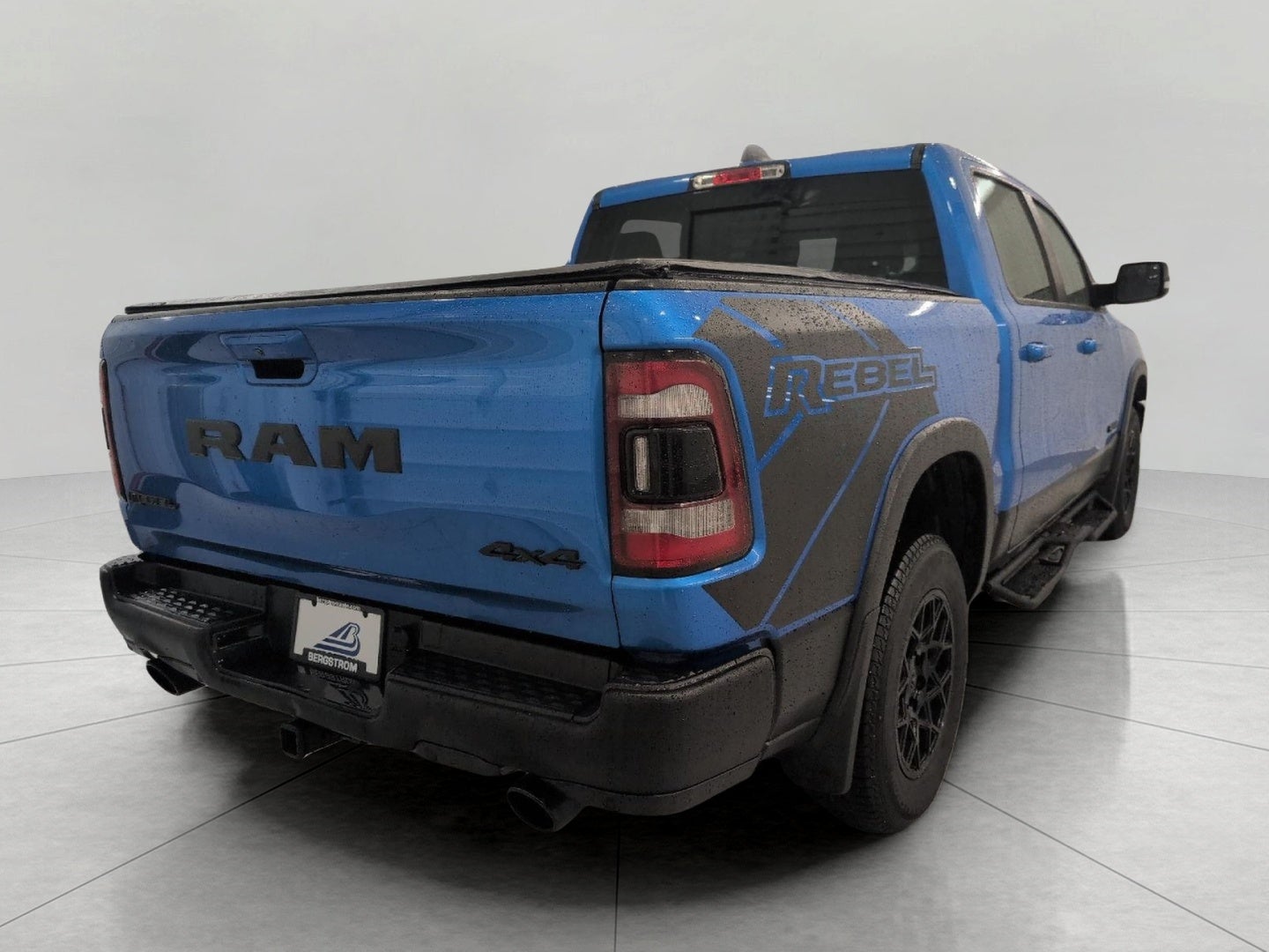 2021 RAM 1500 Rebel 4x4 Crew Cab 5'7 Box