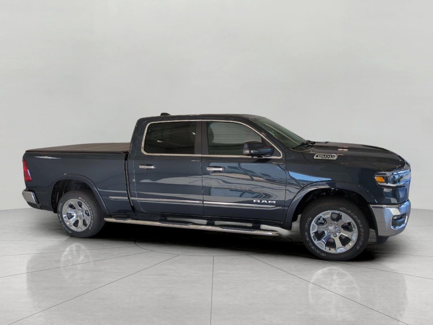 2025 RAM 1500 Big Horn Crew Cab 4x4 6'4' Box
