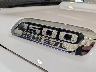 2019 RAM 1500 Big Horn/Lone Star Crew Cab 4x4 6'4' Box