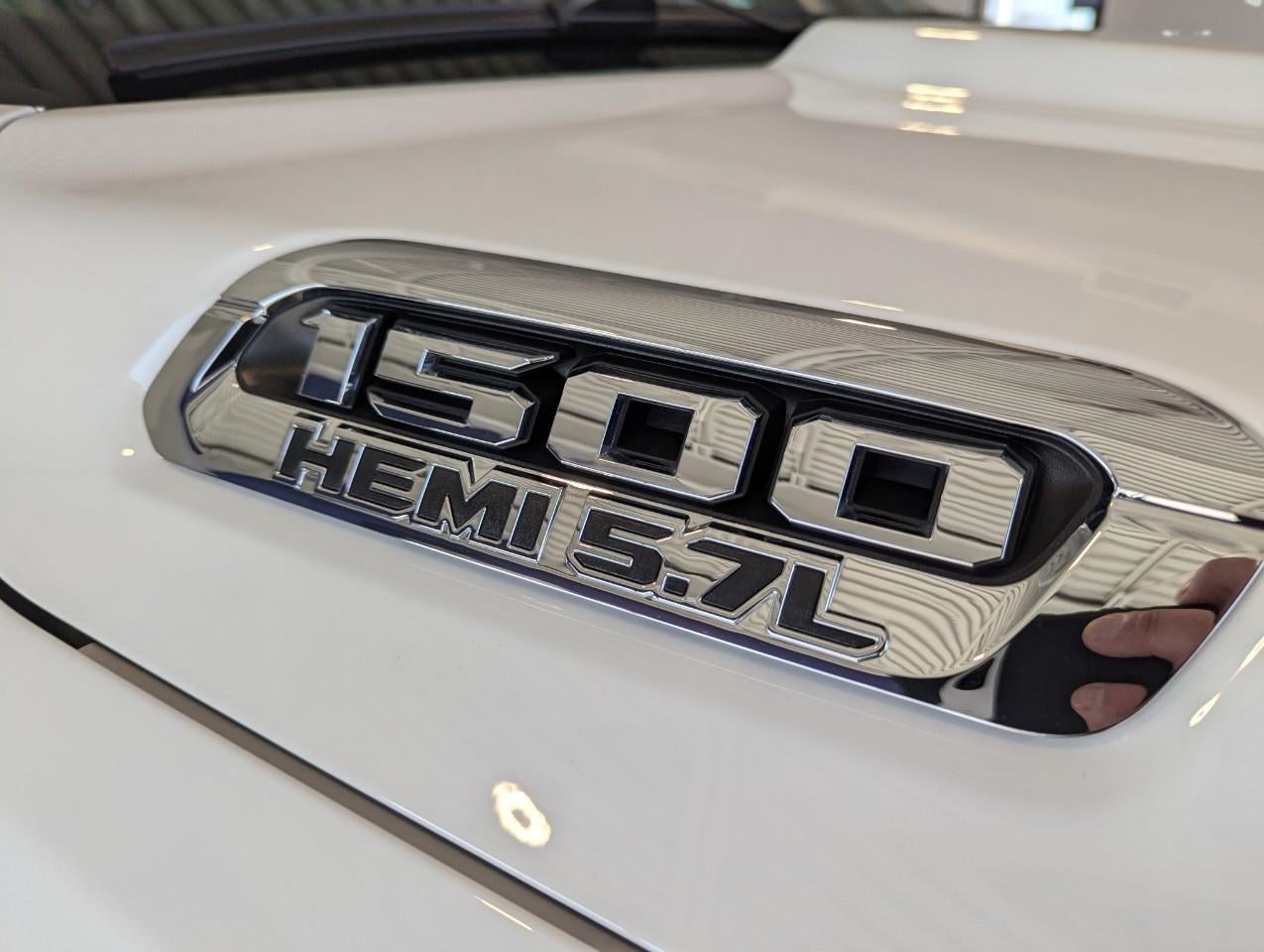 2019 RAM 1500 Big Horn/Lone Star Crew Cab 4x4 6'4' Box