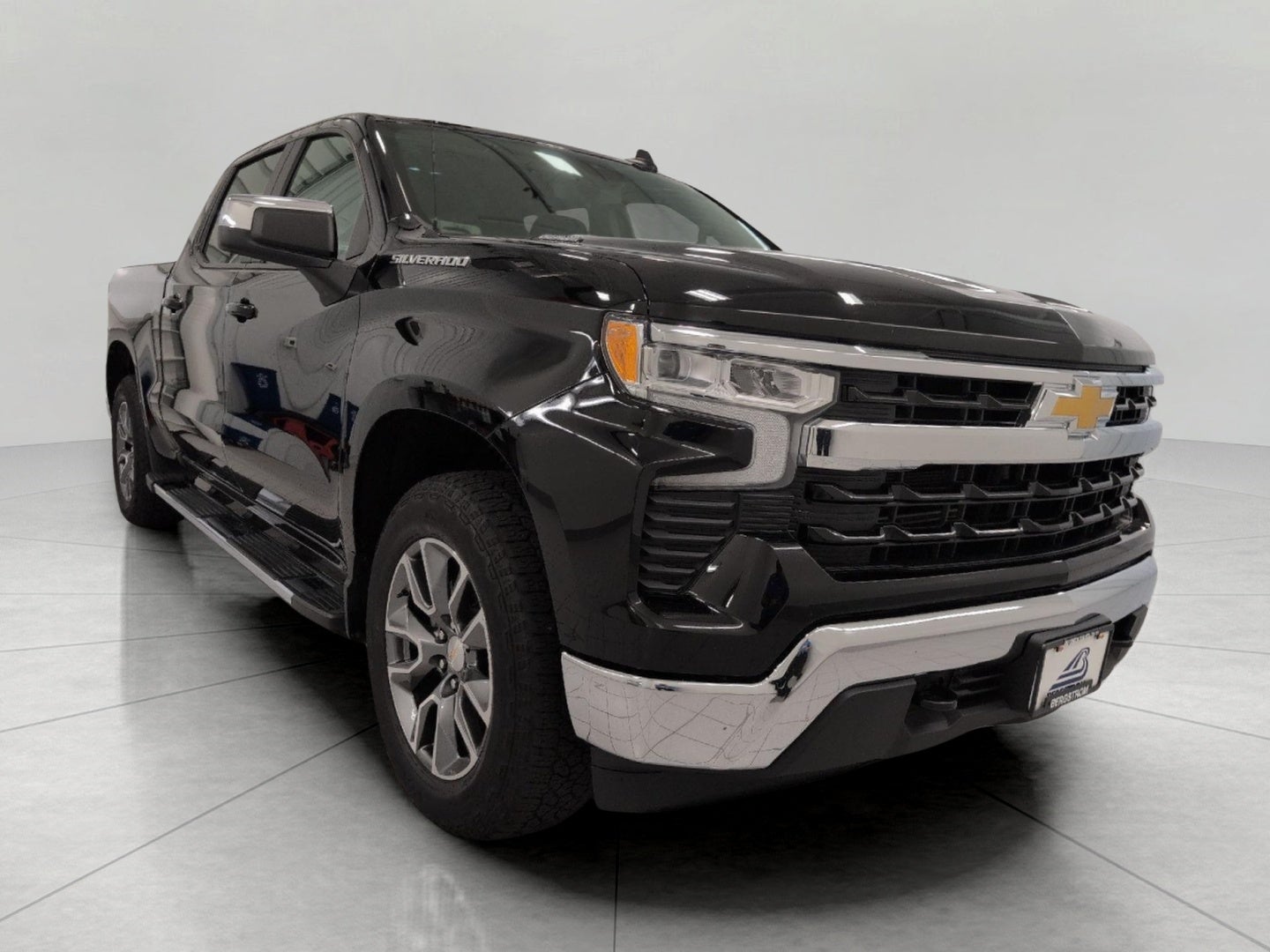 2024 Chevrolet SILVERADO 1500 4WD Crew Cab Short Bed LT with 2FL