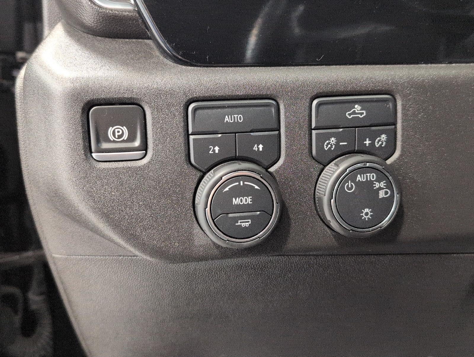 2024 Chevrolet SILVERADO 1500 4WD Crew Cab Short Bed LT with 2FL