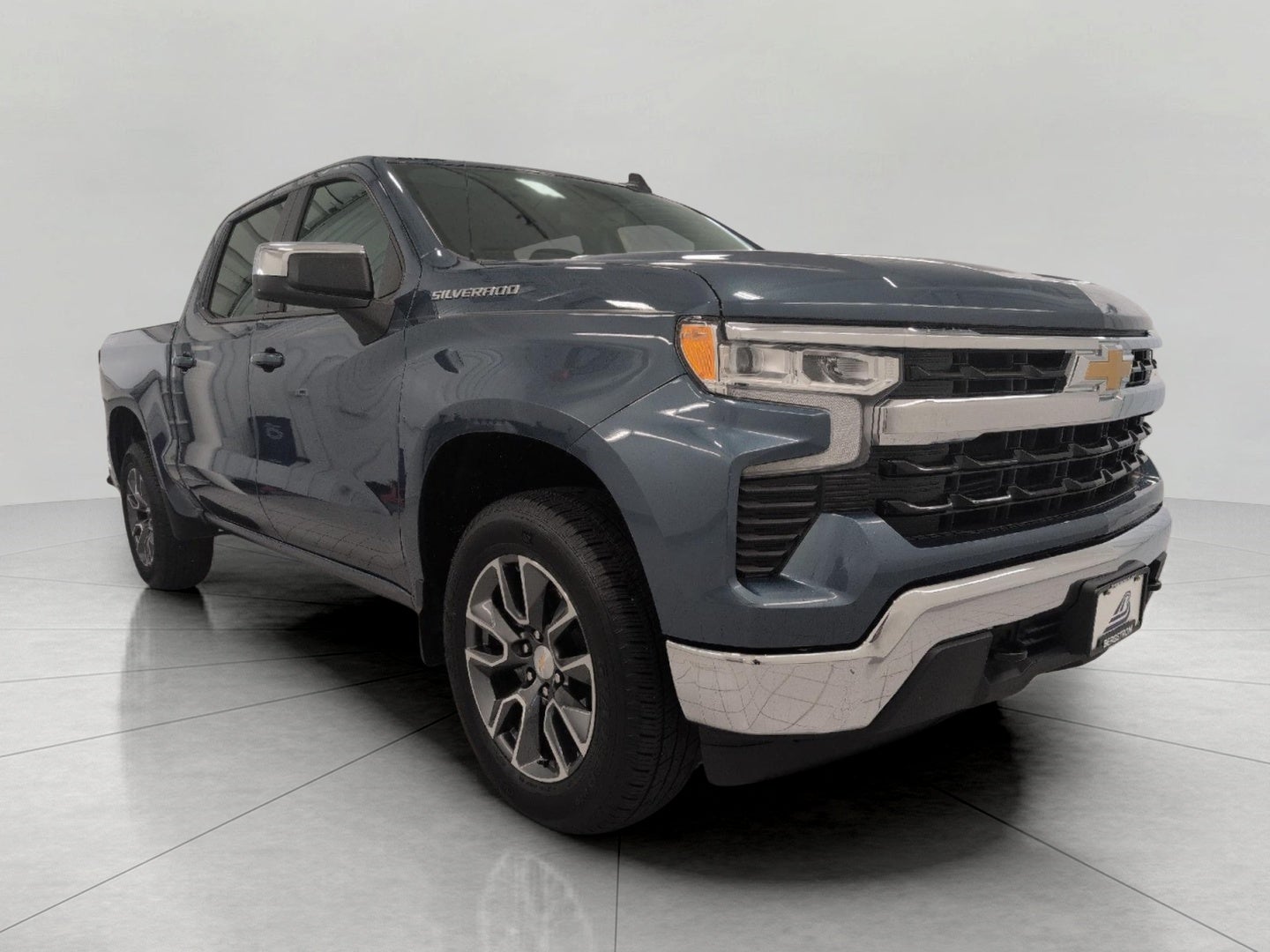 2024 Chevrolet SILVERADO 1500 4WD Crew Cab Short Bed LT with 2FL