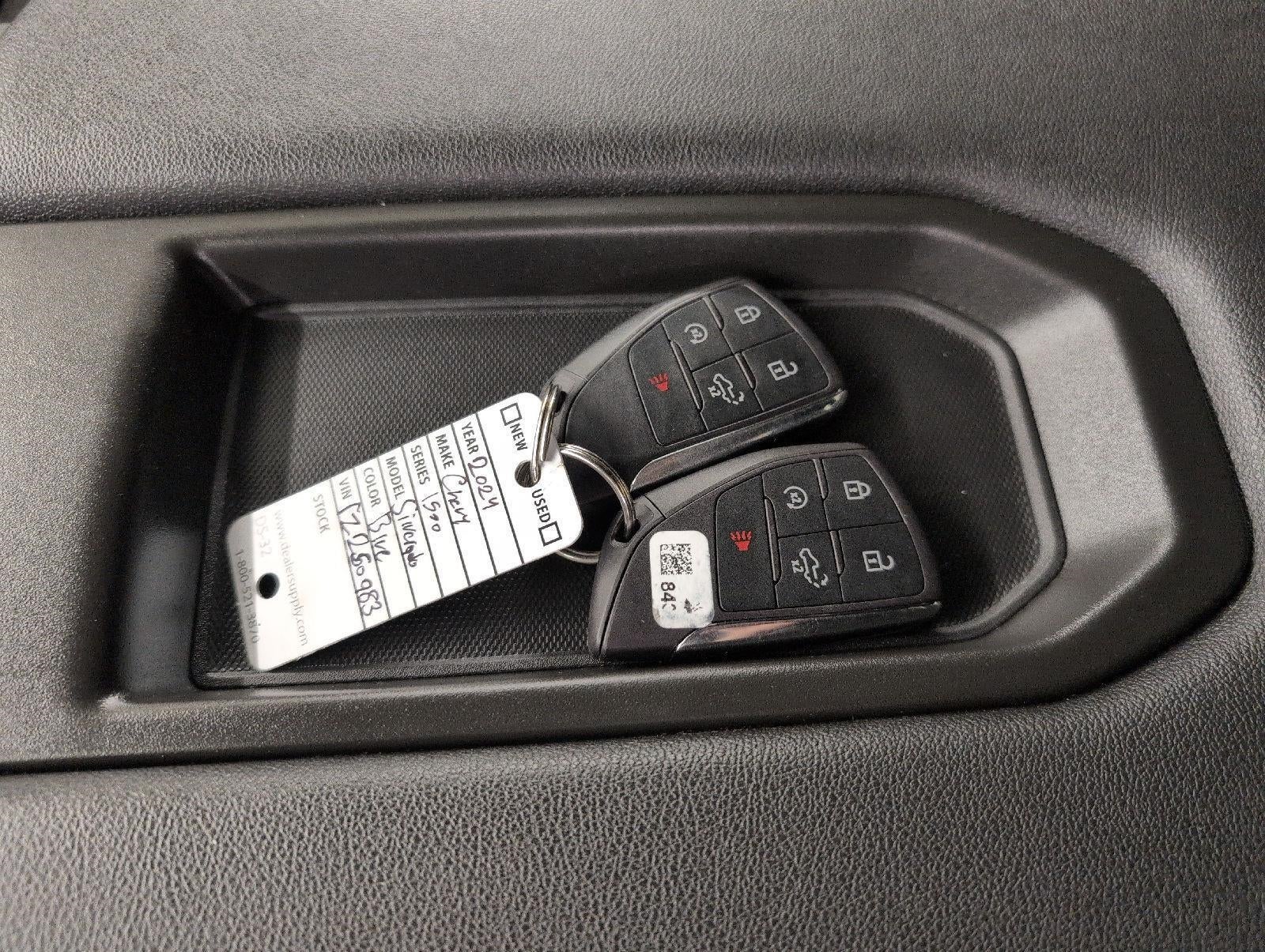 2024 Chevrolet SILVERADO 1500 4WD Crew Cab Short Bed LT with 2FL