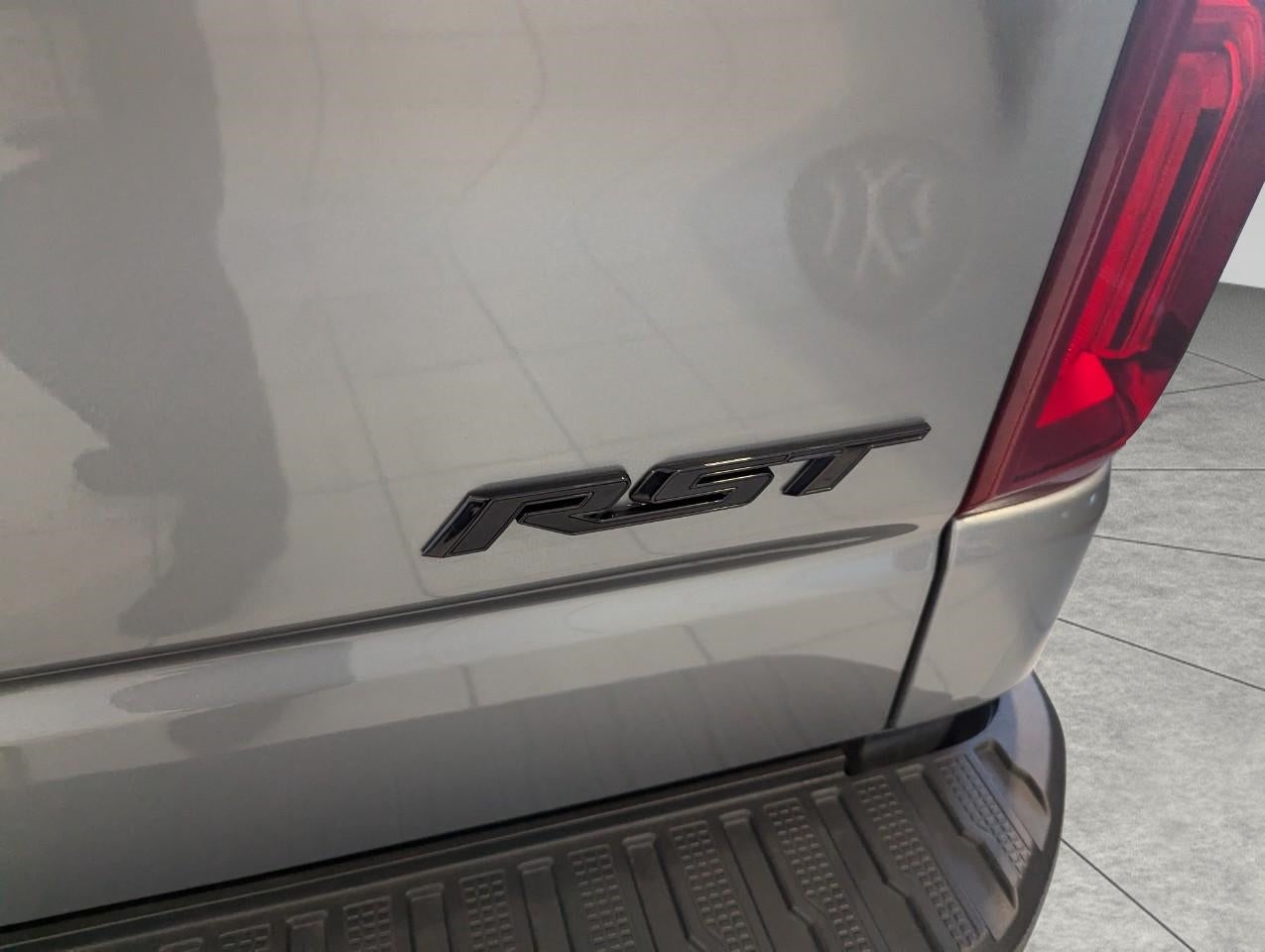 2024 Chevrolet Silverado 1500 4WD Crew Cab Short Bed RST