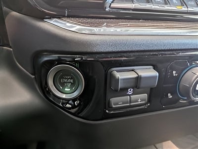 2024 Chevrolet Silverado 1500 4WD Crew Cab Short Bed RST