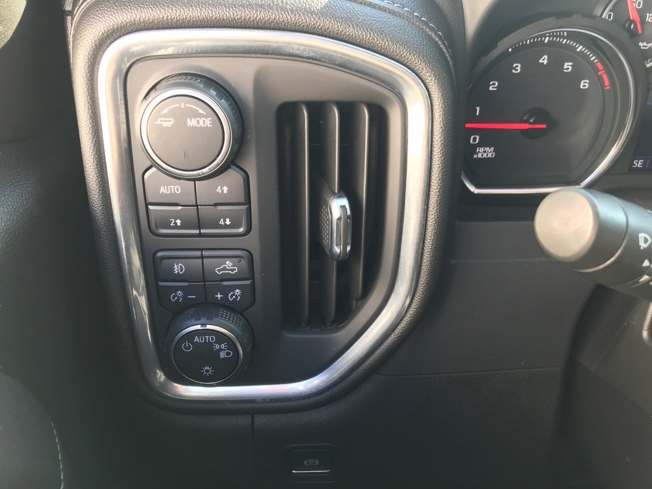 2021 Chevrolet Silverado 1500 4WD Crew Cab 147 RST