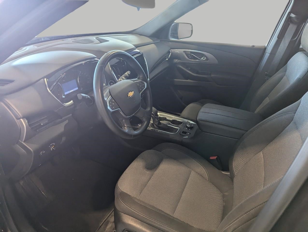2023 Chevrolet Traverse AWD LT Cloth