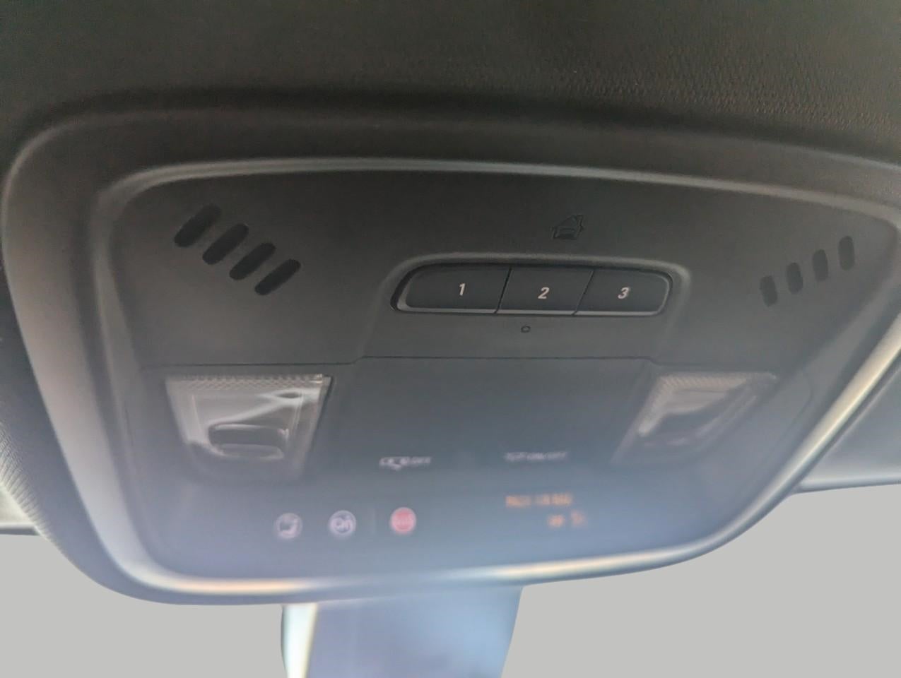 2023 Chevrolet Traverse AWD LT Cloth