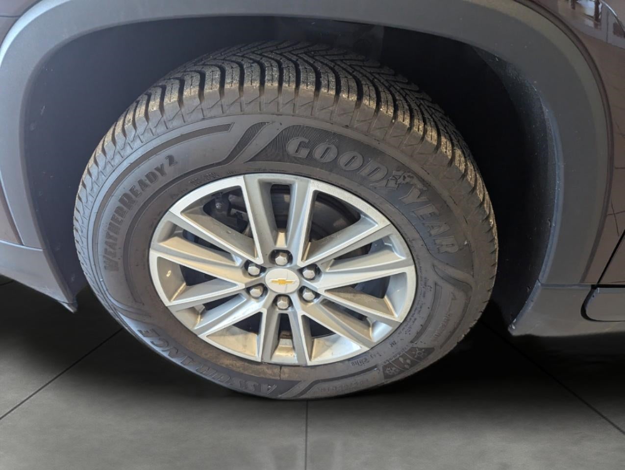 2023 Chevrolet Traverse AWD LT Cloth
