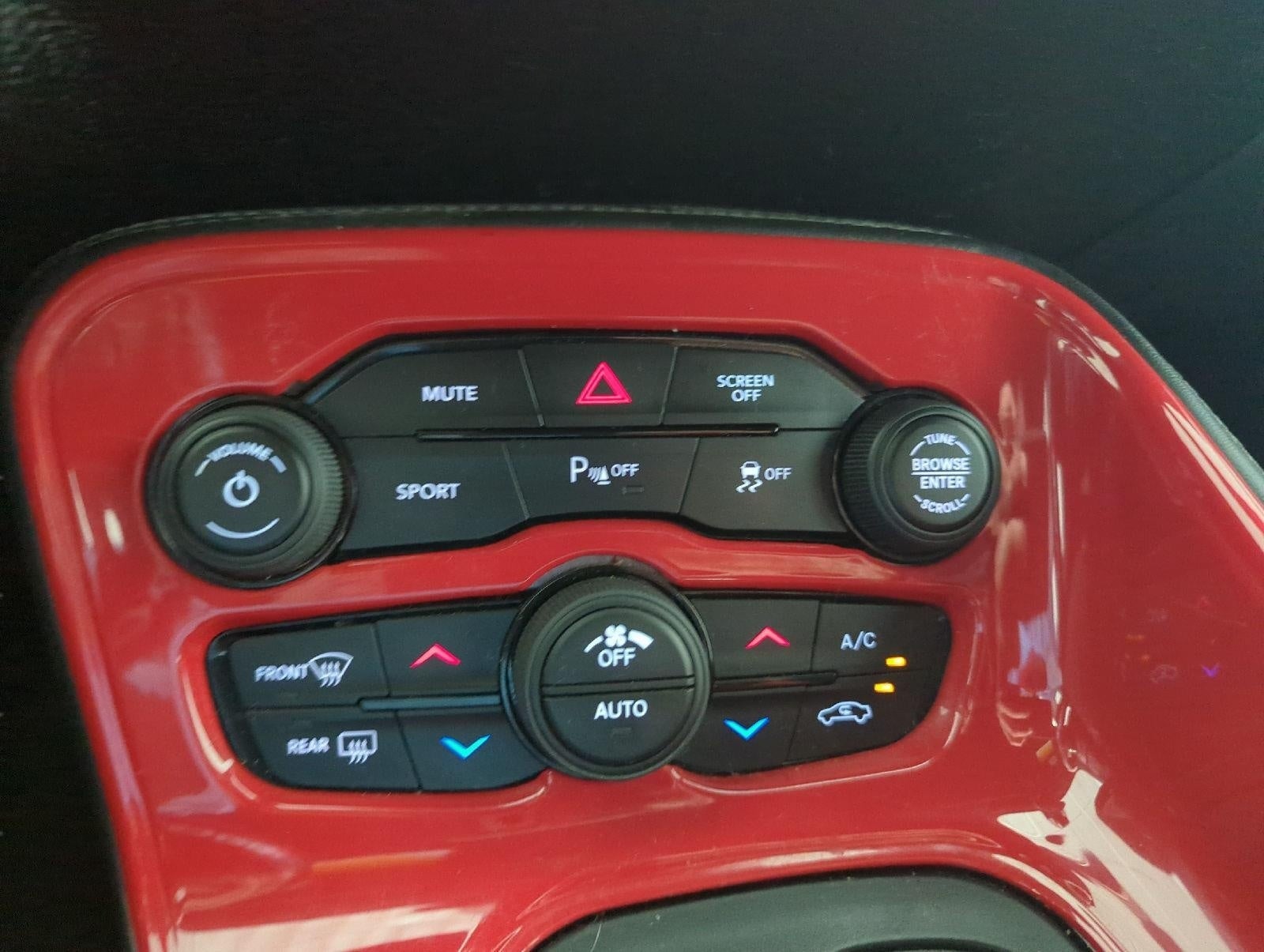 2018 Dodge Challenger SXT