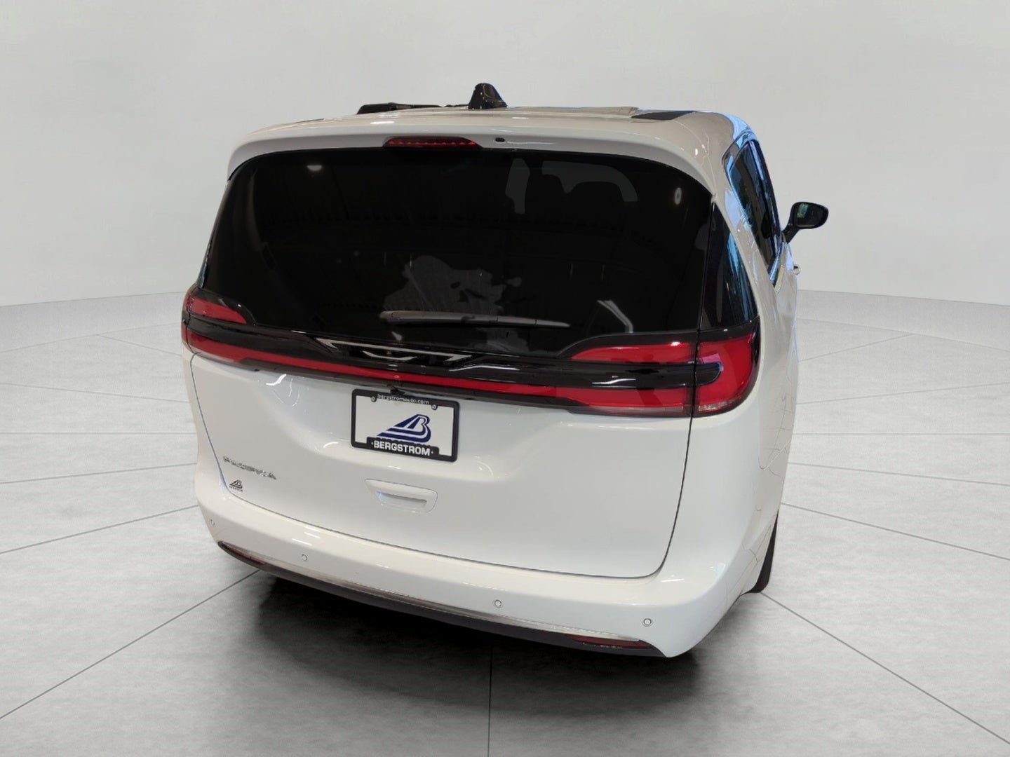 2027 Chrysler Pacifica PACIFICA SELECT