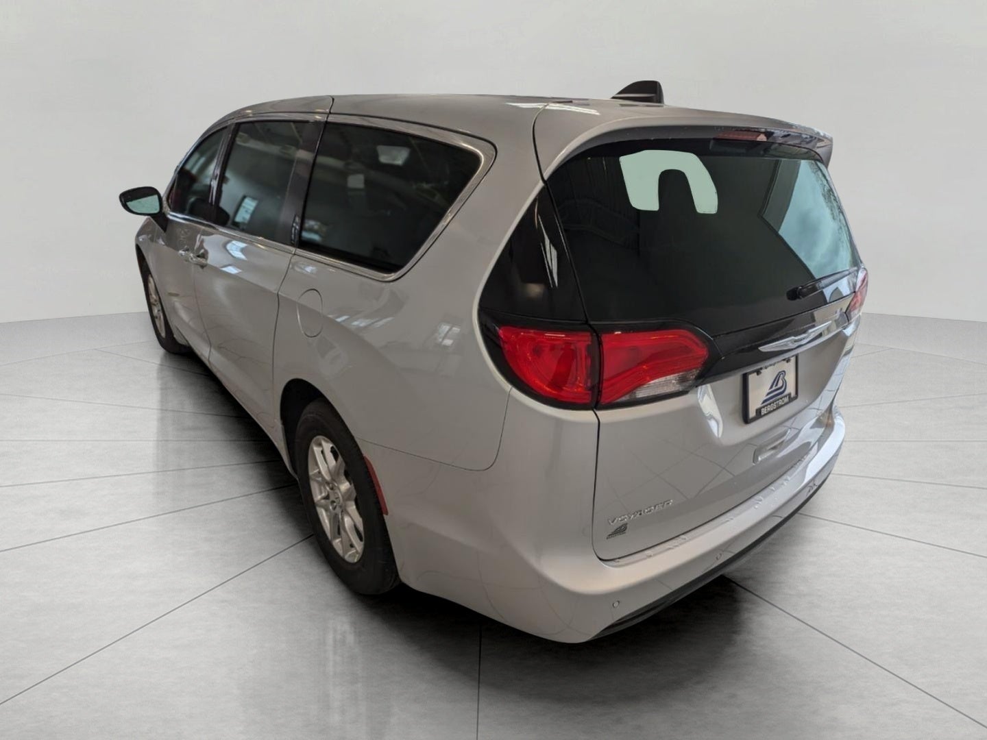 2026 Chrysler Voyager VOYAGER LX
