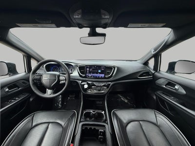 2025 Chrysler Pacifica Limited FWD