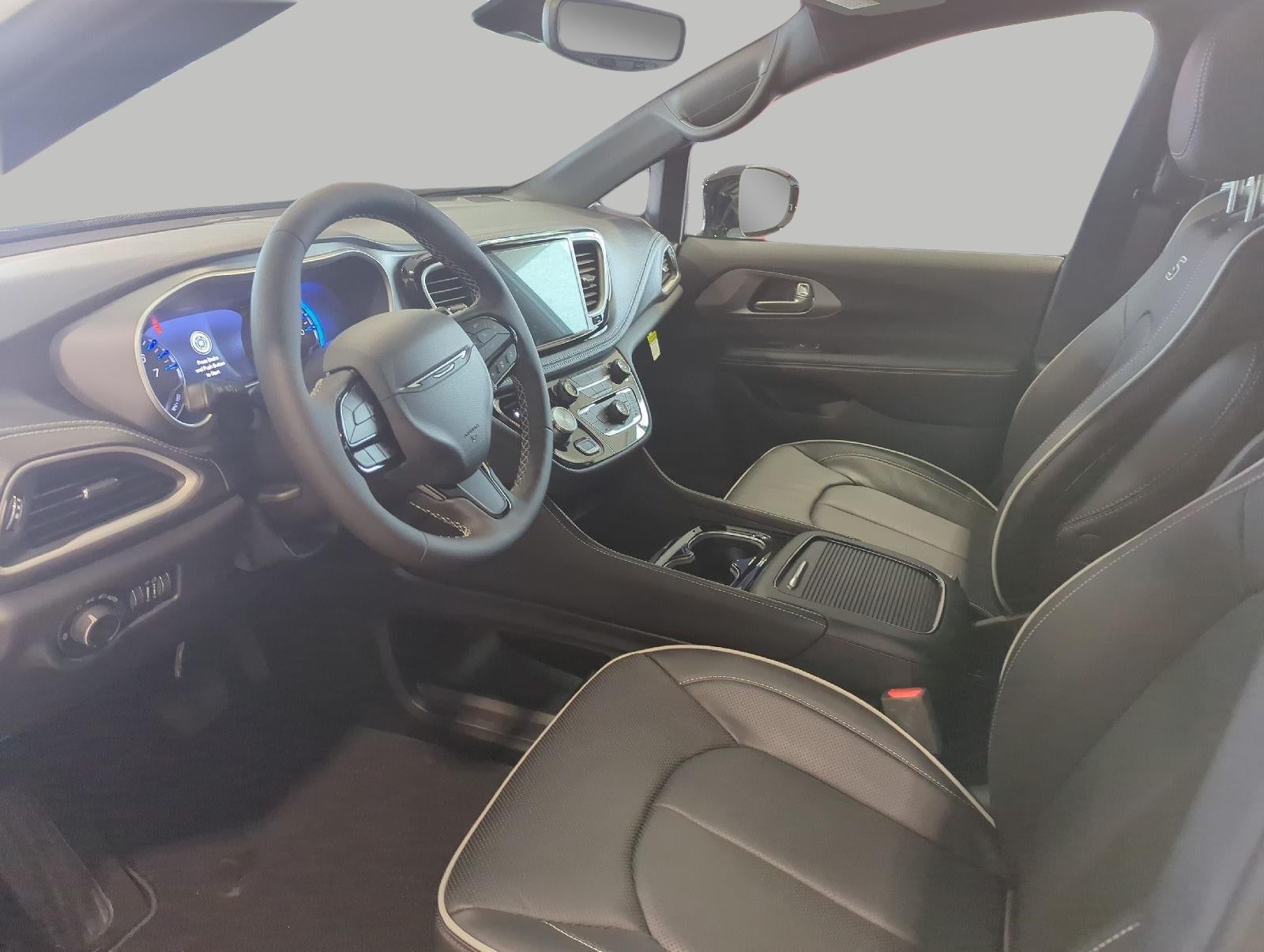 2027 Chrysler Pacifica PACIFICA LIMITED