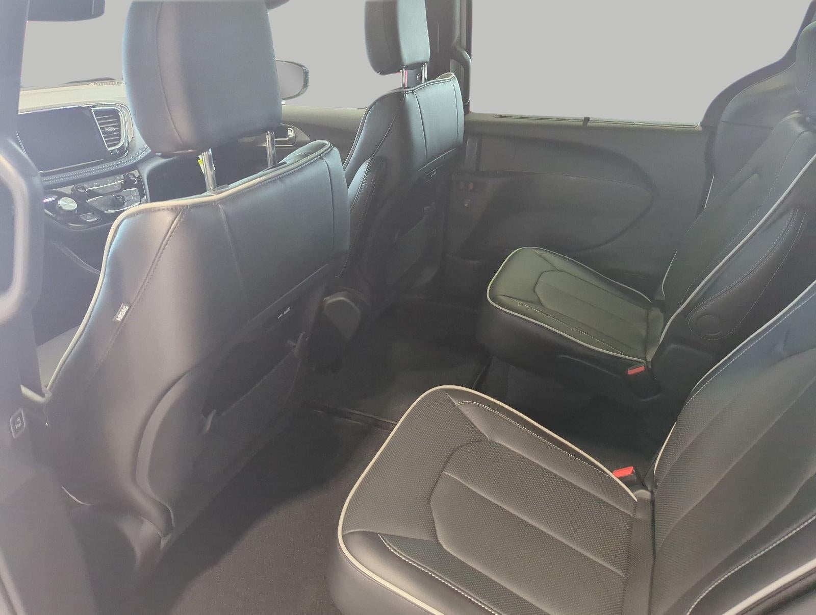 2027 Chrysler Pacifica PACIFICA LIMITED