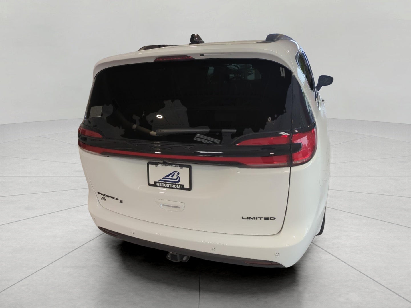 2027 Chrysler Pacifica PACIFICA LIMITED